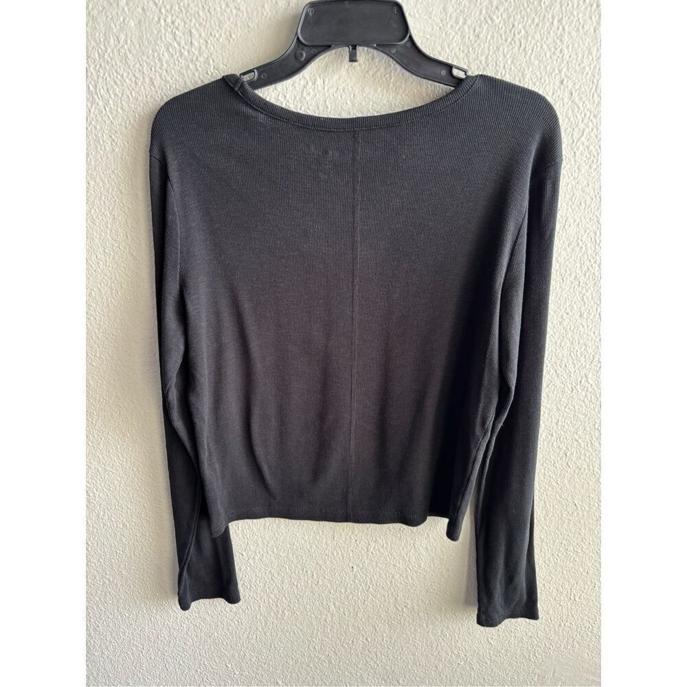 ❤️Universal Thread Long Sleeve Ribbed Shirt - Picture 3 of 4